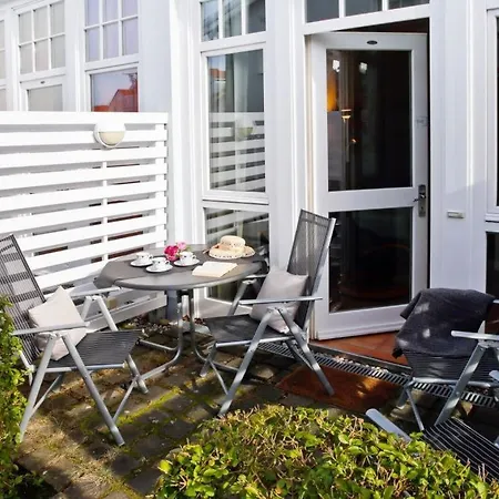 Apartmenthaus Strandstrasse 16 Kuehlungsborn Room photo