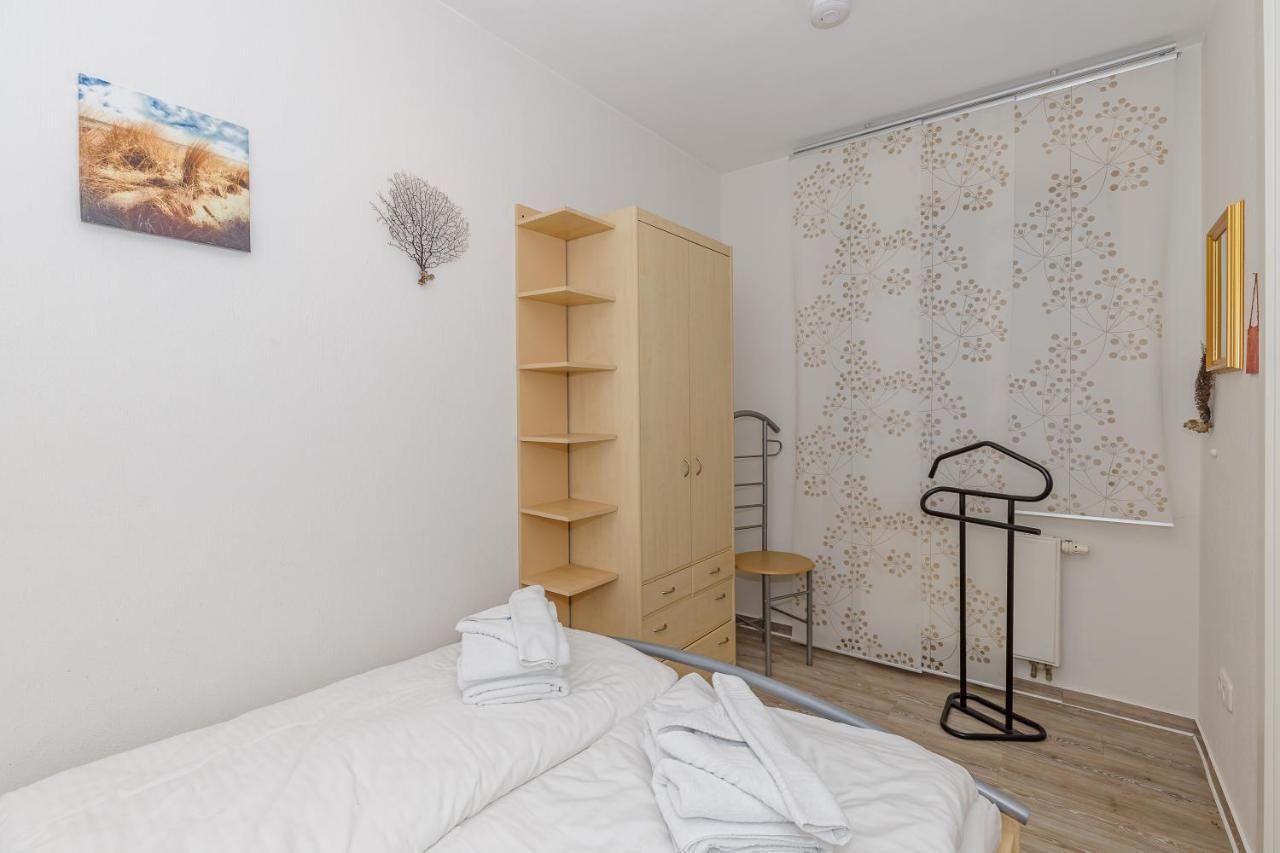 Apartmenthaus Strandstrasse 16 Apartment Kuehlungsborn